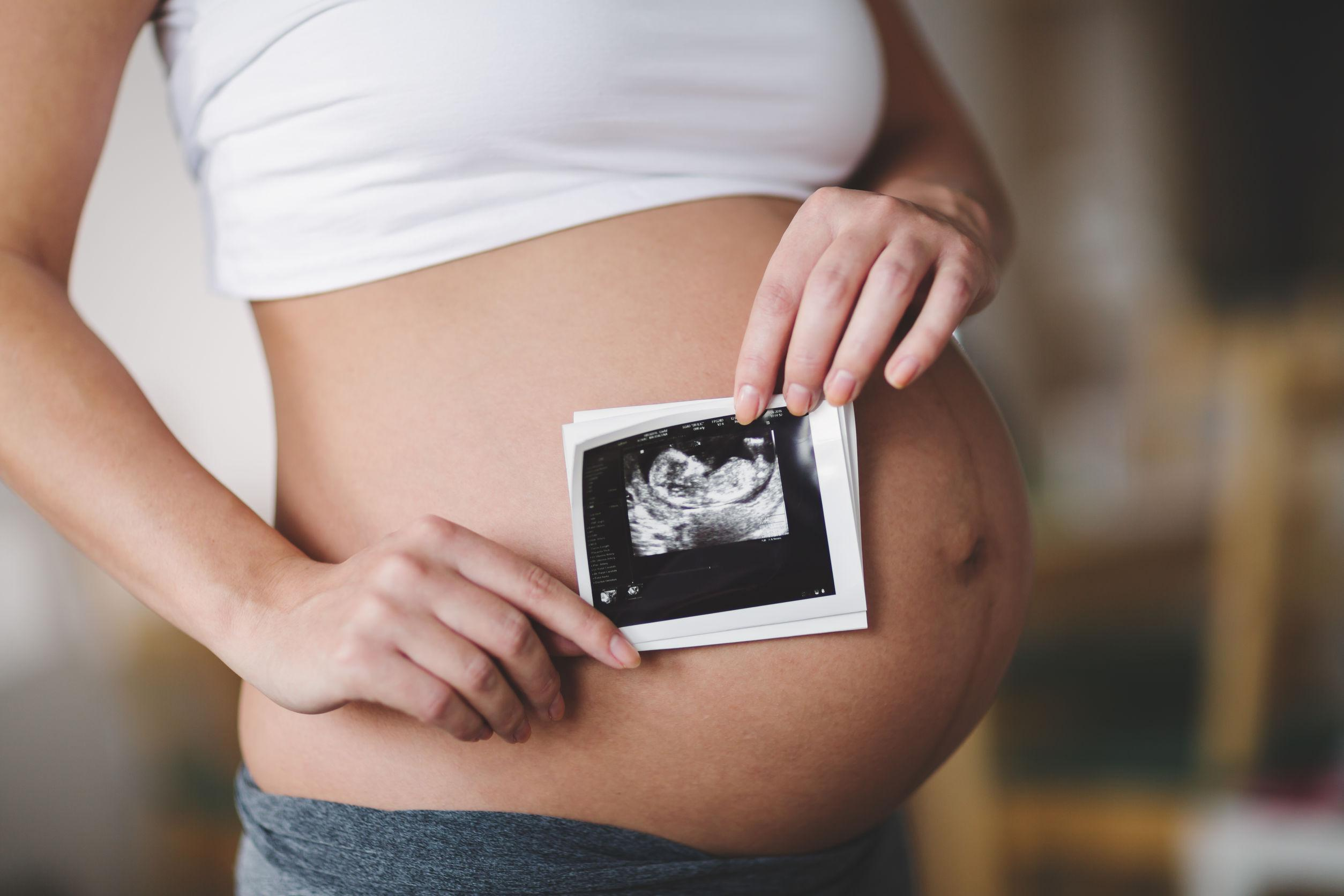 孕期吃什么对宝宝大脑发育好（有哪些食物孕妇可以多吃）